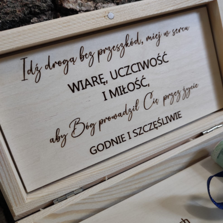 Pudełko na banknoty z życzeniami i wstążeczką  - Komunia Święta